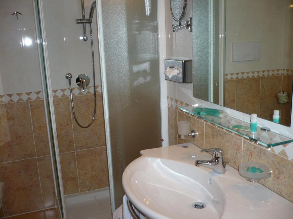 Hotel Ristorante Dotto Varago Room photo